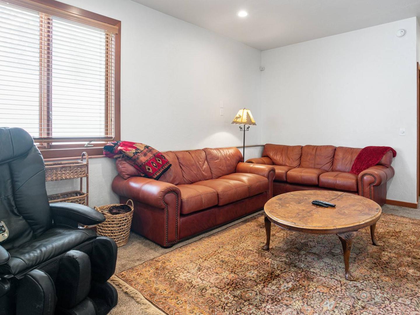 2430 Queen Esther Family Room 2430 Queen Esther Family Room