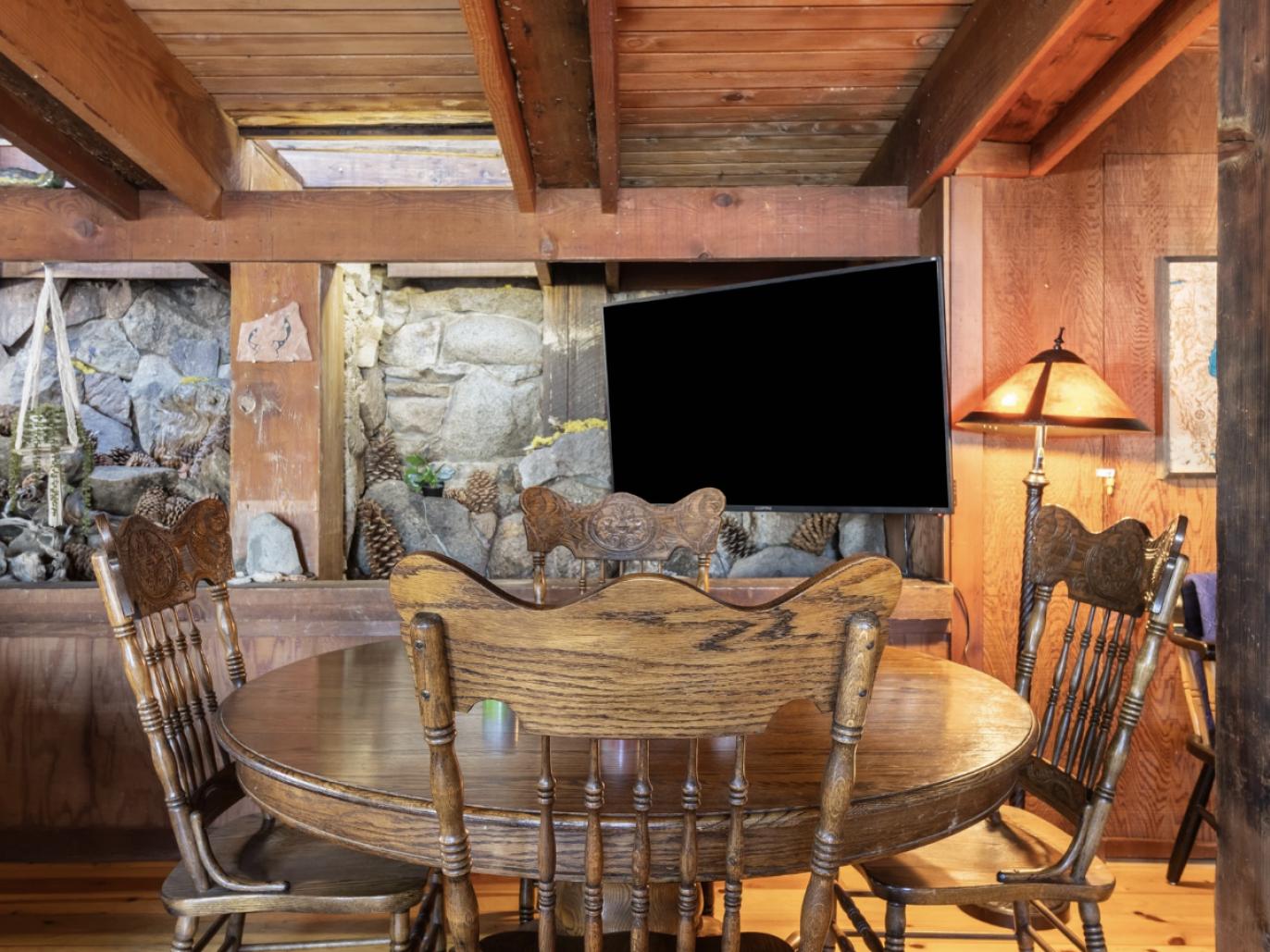 Mount Jola Cabin Breakfast Nook Mount Jola Cabin Breakfast Nook