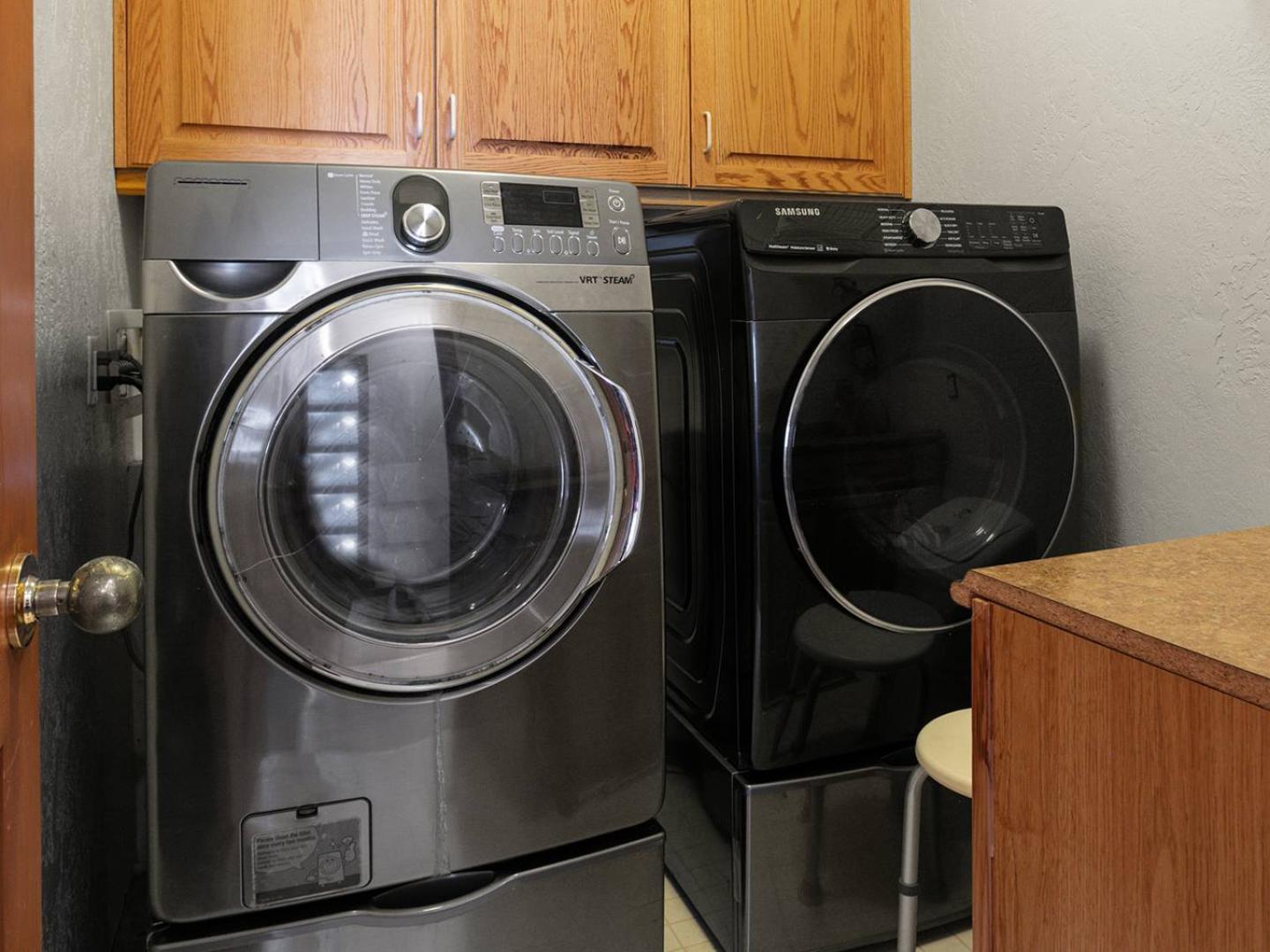 2430 Queen Esther Laundry Room 2430 Queen Esther Laundry Room