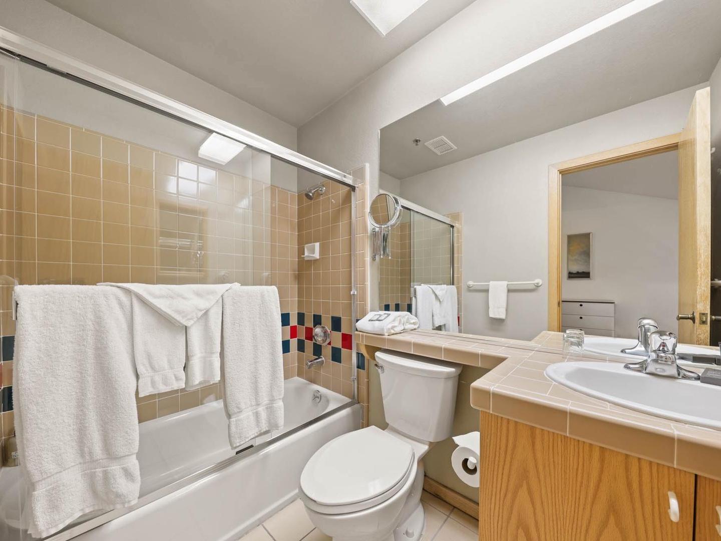 Palisades Tahoe Lodge Bathroom Palisades Tahoe Lodge Bathroom