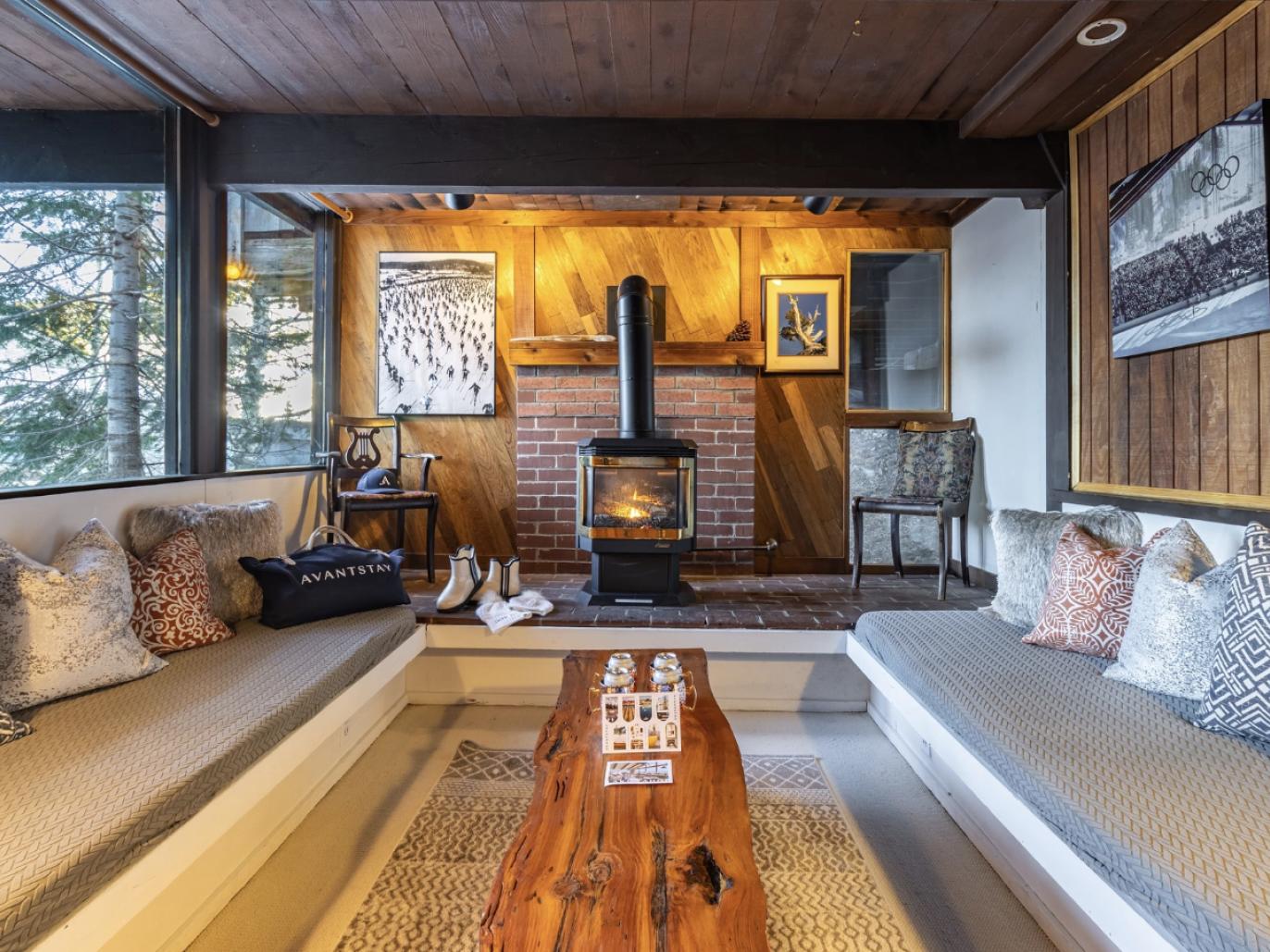 Mount Jola Cabin Family Room Mount Jola Cabin Family Room