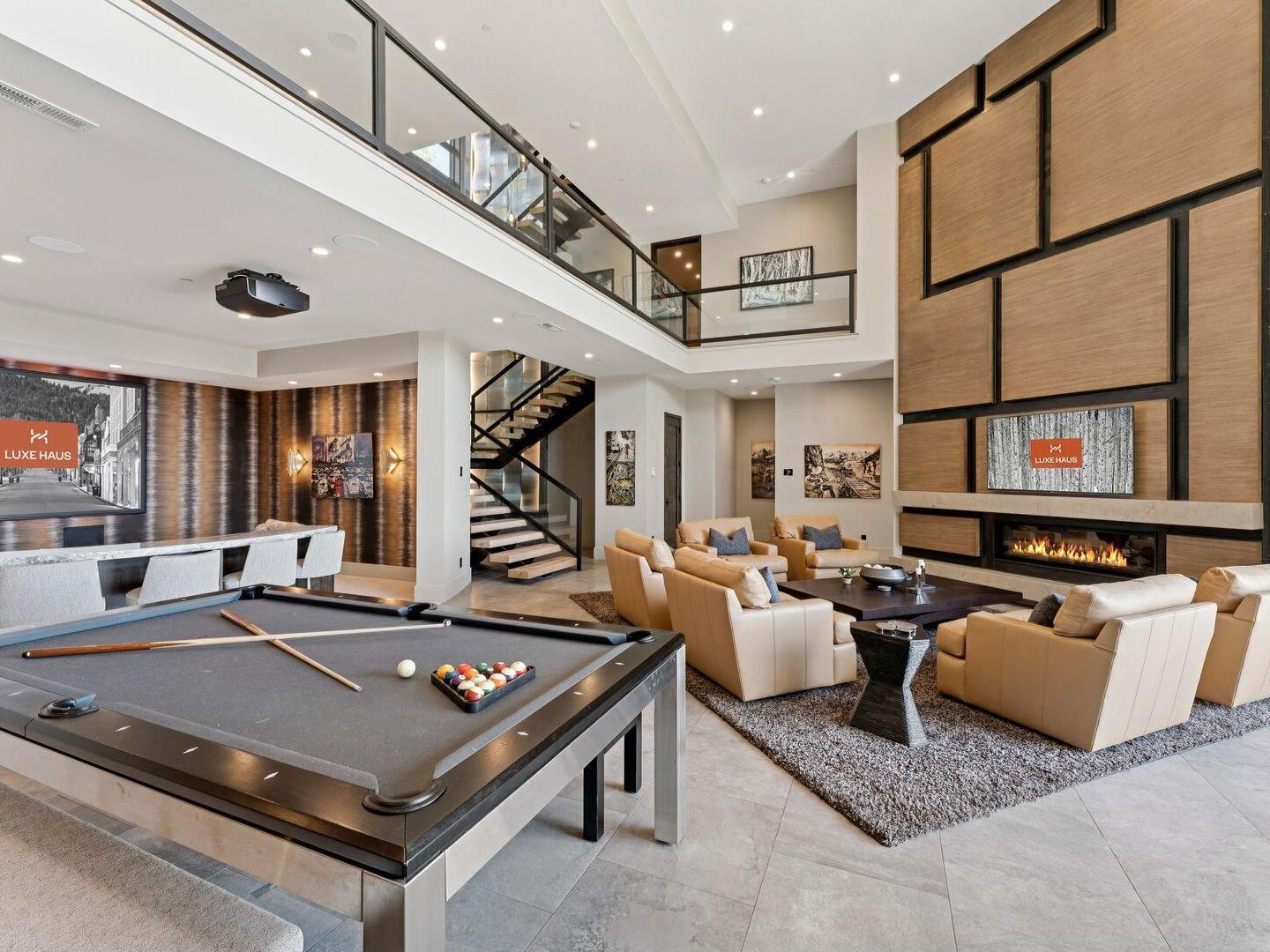 Stargazer Lodge Family Room Pool Table Stargazer Lodge Family Room Pool Table