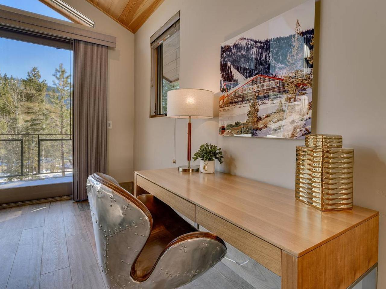 Shoshone Chalet Workspace Shoshone Chalet Workspace