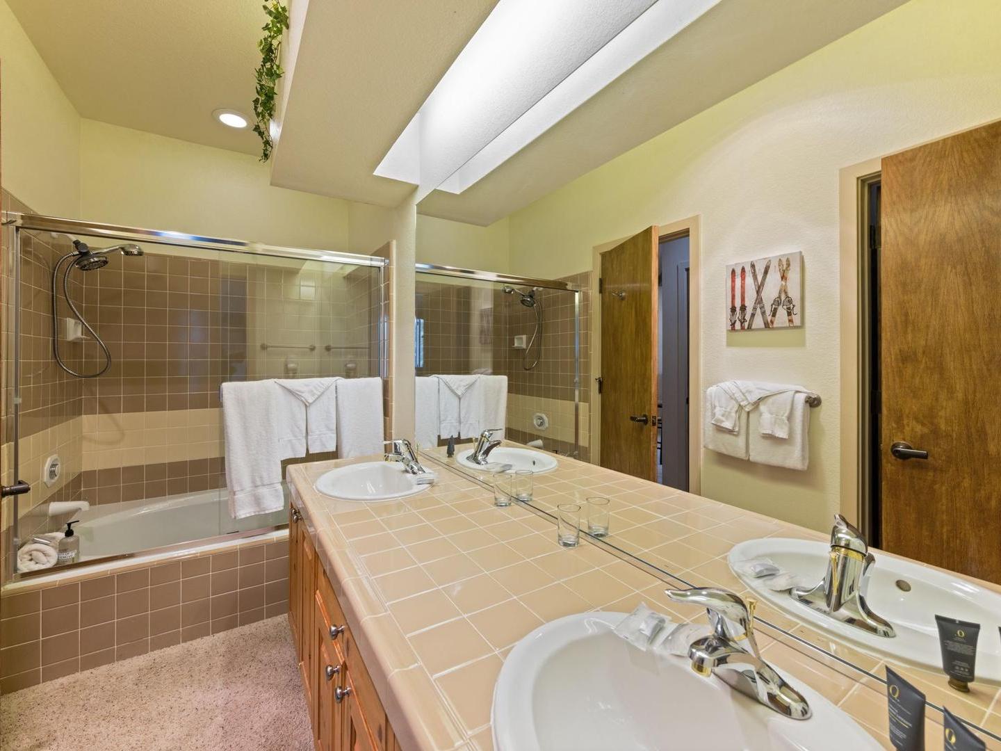 Palisades Tahoe Lodge Bathroom Palisades Tahoe Lodge Bathroom