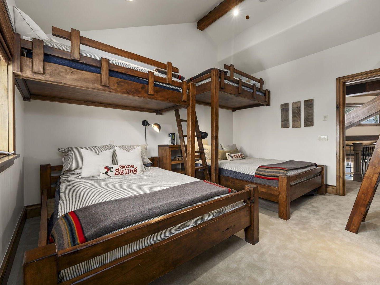 5 Northside Court Bedroom 5 Northside Court Bedroom