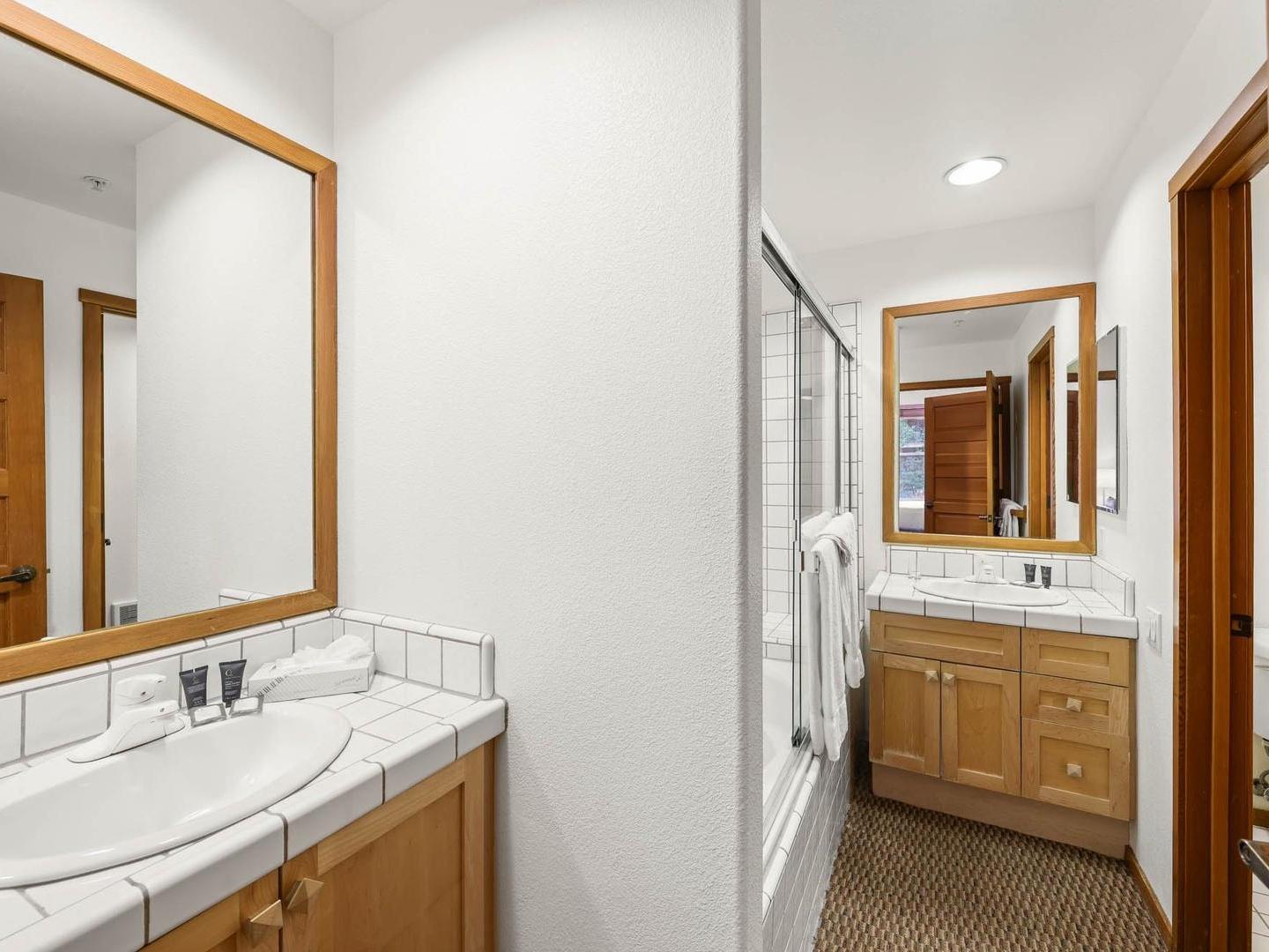 Palisades Tahoe Lodge Bathroom Palisades Tahoe Lodge Bathroom