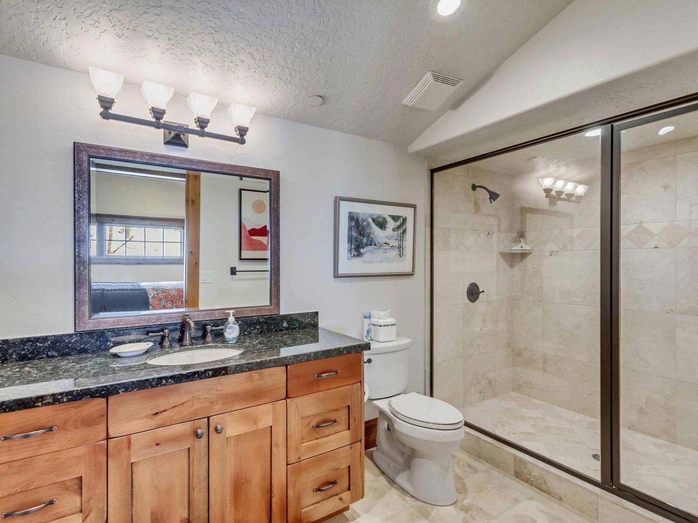 Lookout Retreat Bathroom Lookout Retreat Bathroom
