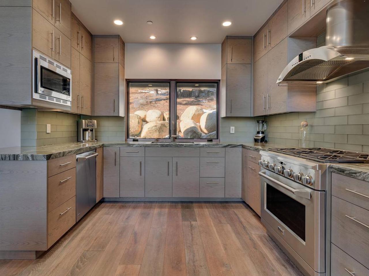 Shoshone Chalet Kitchen Shoshone Chalet Kitchen