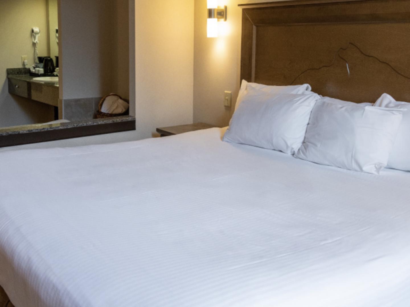 Rundlestone Lodge King Suite Rundlestone Lodge King Suite