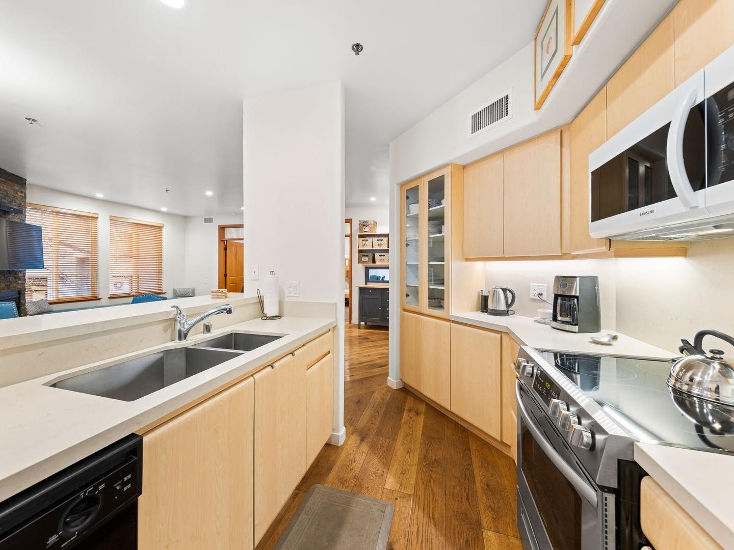 Palisades Tahoe Lodge Kitchen Palisades Tahoe Lodge Kitchen