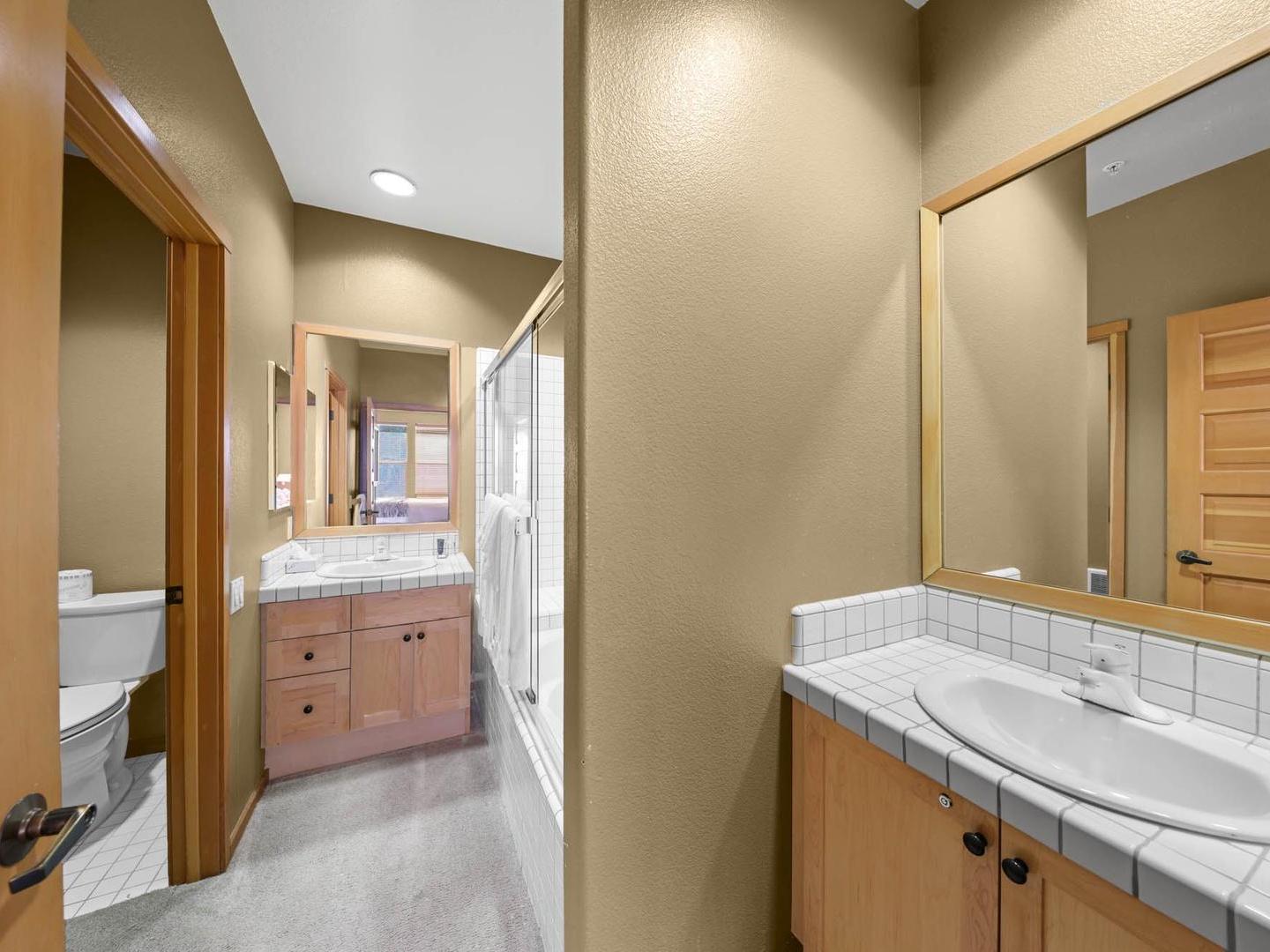 Palisades Tahoe Lodge Bathroom Palisades Tahoe Lodge Bathroom