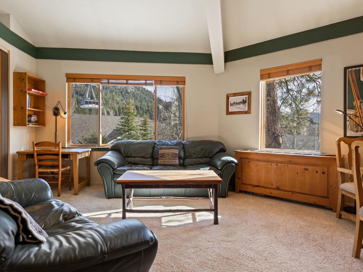 Palisades Tahoe Lodge Living Room Palisades Tahoe Lodge Living Room