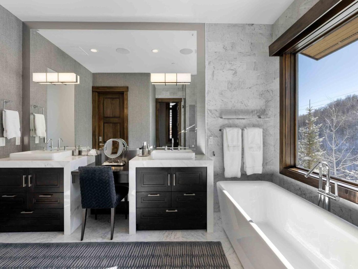 Stonewatch Lodge Bathroom Stonewatch Lodge Bathroom