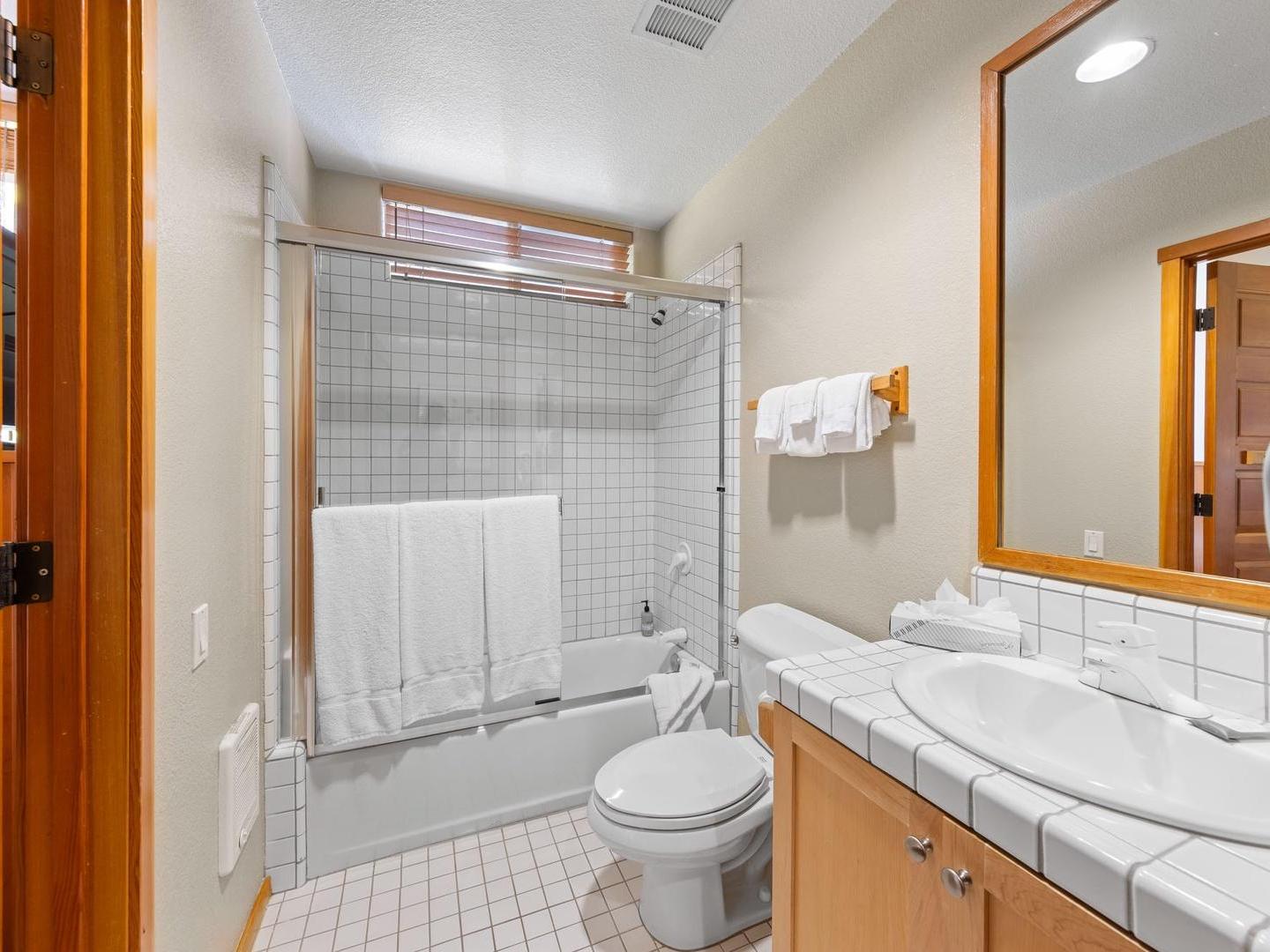 Palisades Tahoe Lodge Bathroom Palisades Tahoe Lodge Bathroom