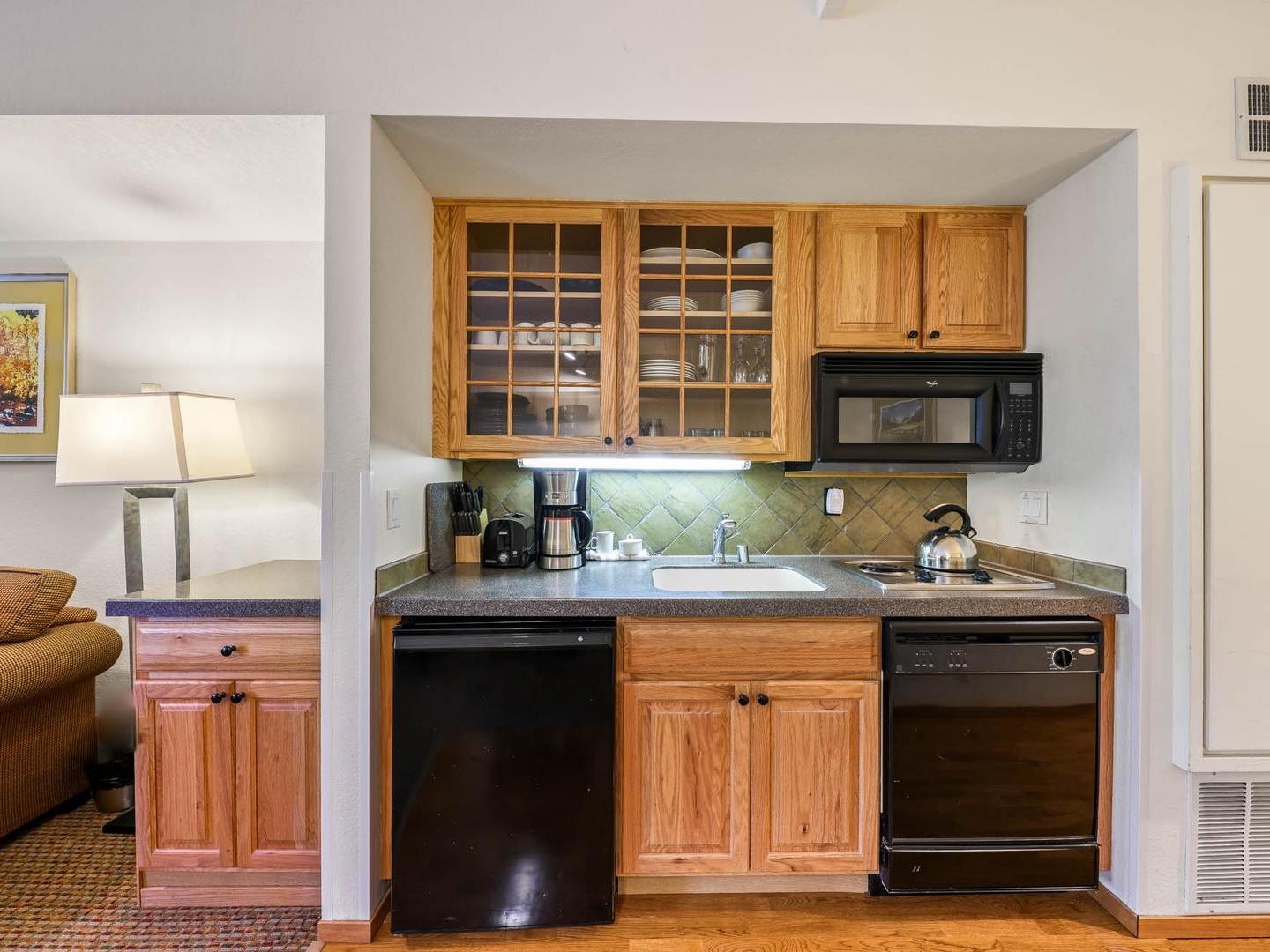 Palisades Tahoe Lodge Studio Suite Kitchenette Palisades Tahoe Lodge Studio Suite Kitchenette