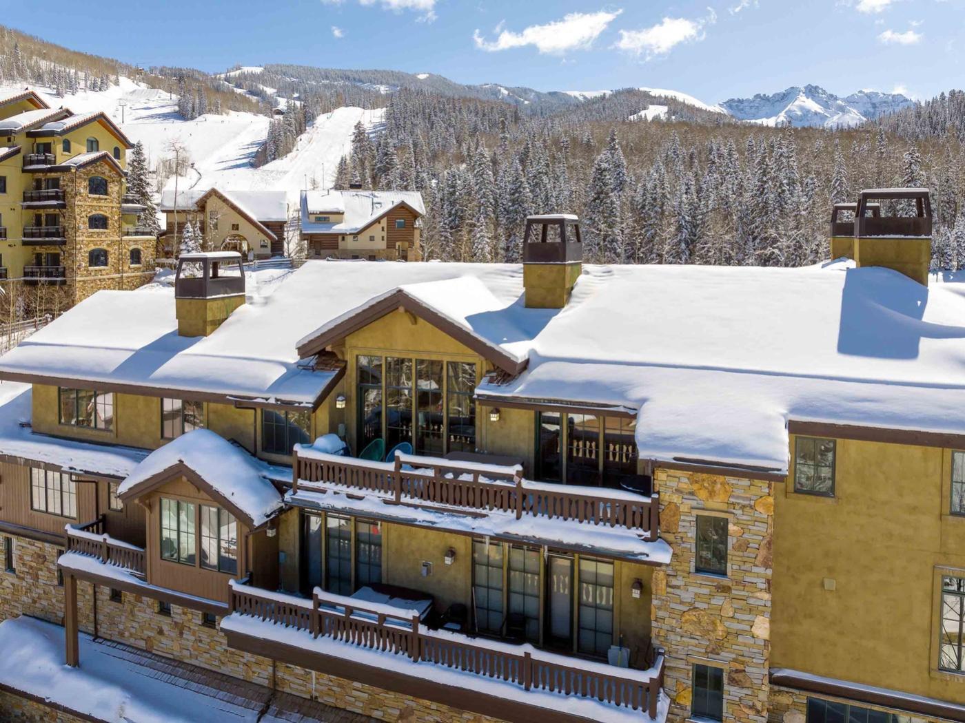 Belvedere Penthouse - Rocky Mountain Getaways
